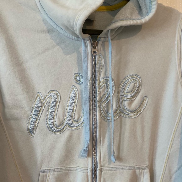 NIKE SOFT BLUE FULL ZIP WITH HOOD - Picture 2 of 8
